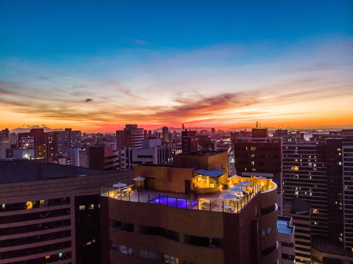 Hotel Plaza Suítes 4*