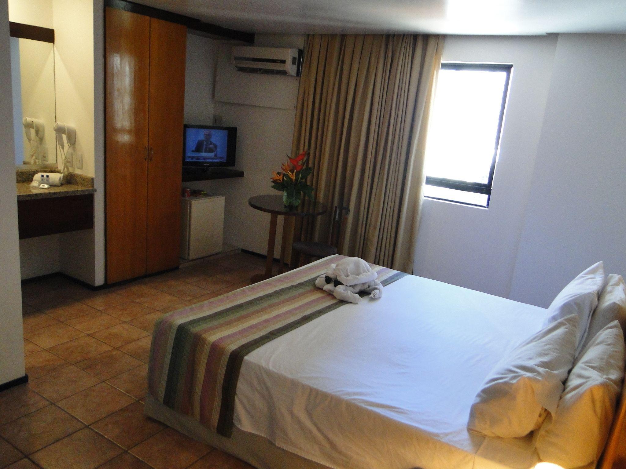 Plaza Suítes 4*