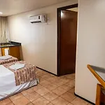 Plaza Praia Suites