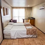 Plaza Praia Suites