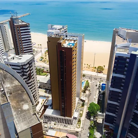 Plaza Suítes 4*