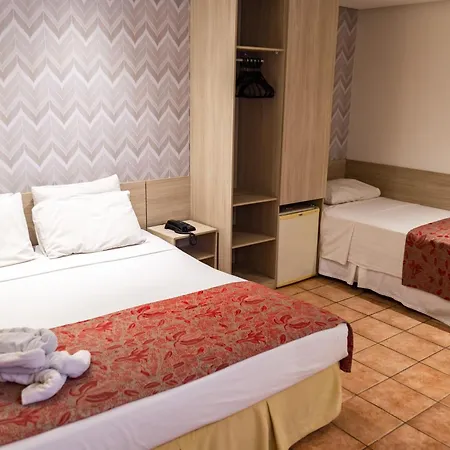 Plaza Suítes Hotel