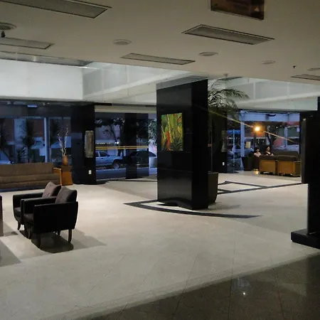 Hotel Plaza Suítes